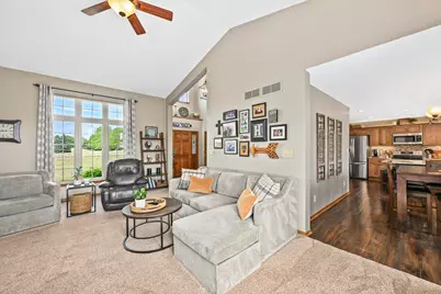 S89W31671  Cooper Pkwy, Mukwonago, WI 53149 - Photo 8