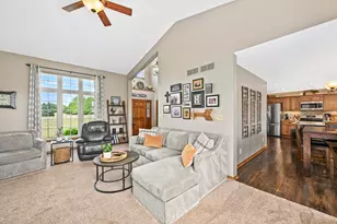 S89W31671 Cooper Pkwy, Mukwonago, WI 53149 - Photo 8