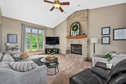 S89W31671  Cooper Pkwy, Mukwonago, WI 53149 - Photo 6