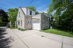 5516 N Lydell Ave, Whitefish Bay, WI 53217 - Photo 14