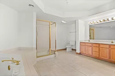 415 N Lake St #203, Port Washington, WI 53074 - Photo 18