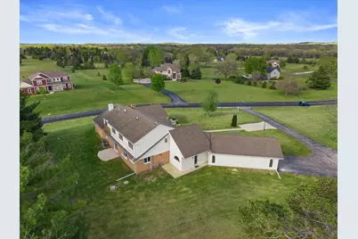 S90W34465  Whitetail Dr, Eagle, WI 53119 - Photo 22