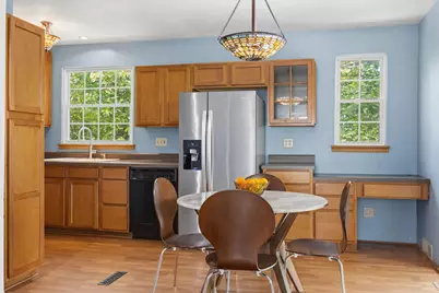 120  Vine St, Delavan, WI 53115 - Photo 4