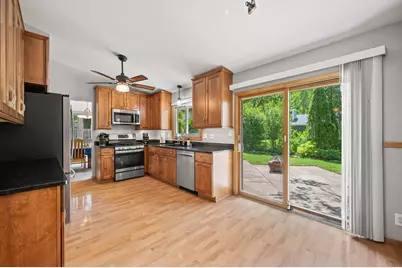 16005 W Allison Dr, New Berlin, WI 53151 - Photo 10