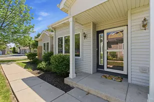 4650 S Forest Point Blvd, New Berlin, WI 53151 - Photo 2