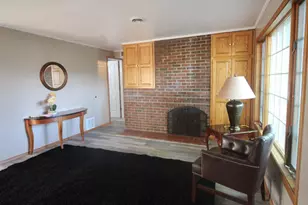 2715 S 50th St, Milwaukee, WI 53219 - Photo 12
