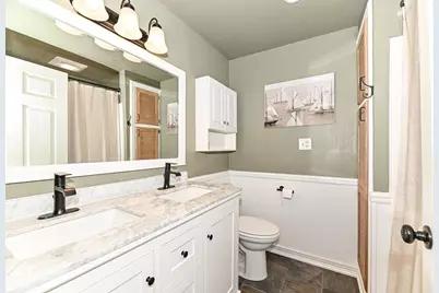 726  High St, Racine, WI 53182 - Photo 16