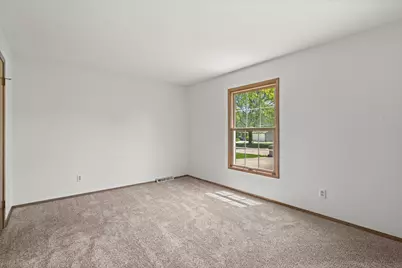 S104W20472  Tina Dr, Muskego, WI 53150 - Photo 18