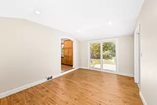 12400 Elmhurst Pkwy, Elm Grove, WI 53122 - Photo 18
