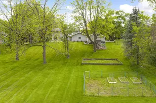 N24W26730 Accent Ct, Pewaukee, WI 53072 - Photo 48