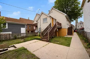 2375 S 16th St, Milwaukee, WI 53215 - Photo 24