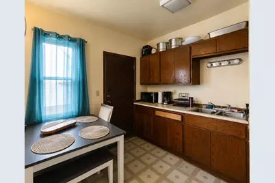 2375 S 16th St #2377, Milwaukee, WI 53215 - Photo 10