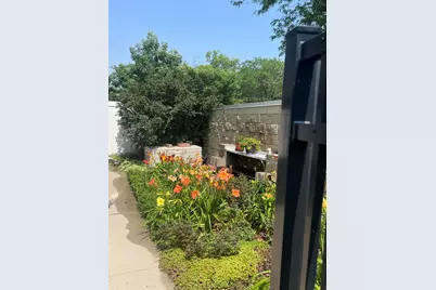 2525 S Shore Dr #1D, Milwaukee, WI 53207 - Photo 4
