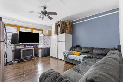 2442 S 12th St, Milwaukee, WI 53215 - Photo 4