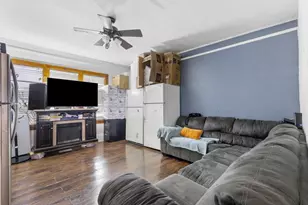 2442 S 12th St, Milwaukee, WI 53215 - Photo 4