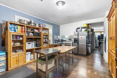 2442 S 12th St, Milwaukee, WI 53215 - Photo 6