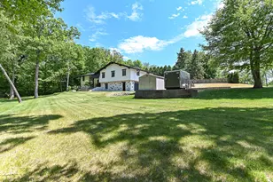 21601 W Lochinvar Ln, New Berlin, WI 53146 - Photo 40