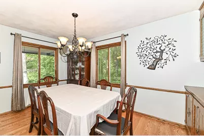 21601 W Lochinvar Ln, New Berlin, WI 53146 - Photo 8