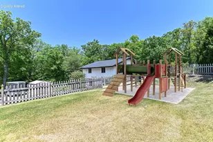 21601 W Lochinvar Ln, New Berlin, WI 53146 - Photo 44