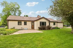 S72W16171 Edith Ct, Muskego, WI 53150 - Photo 2