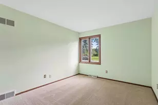S72W16171 Edith Ct, Muskego, WI 53150 - Photo 24