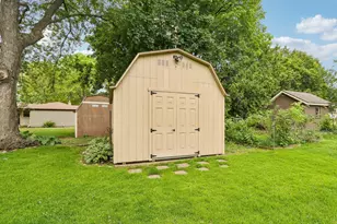 S72W16171 Edith Ct, Muskego, WI 53150 - Photo 40