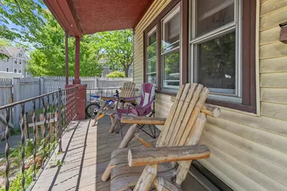 1006 E Land Pl, Milwaukee, WI 53202 - Photo 2