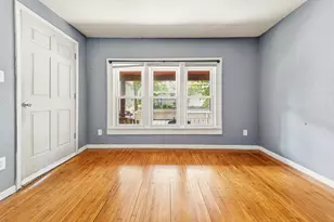 1006 E Land Pl, Milwaukee, WI 53202 - Photo 6