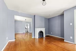 1006 E Land Pl, Milwaukee, WI 53202 - Photo 4