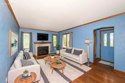 11941 W Howard Ave, Greenfield, WI 53228 - Photo 6