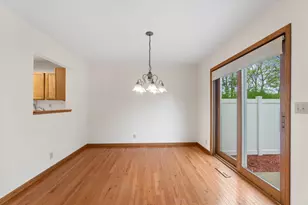 1057 Fleetfoot Dr, Waukesha, WI 53186 - Photo 6