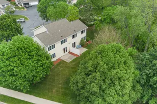 1057 Fleetfoot Dr, Waukesha, WI 53186 - Photo 36