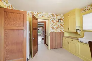 1607 S 55th St, West Milwaukee, WI 53214 - Photo 8