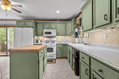 W5838  Mariner Hills Ct, La Grange, WI 53121 - Photo 8