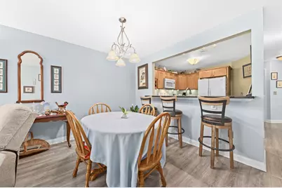 652  Pewaukee Rd #A, Pewaukee, WI 53072 - Photo 4
