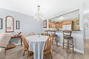 652 Pewaukee Rd, Pewaukee, WI 53072 - Photo 4