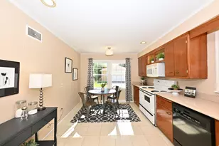 2416 N 91st St, Wauwatosa, WI 53226 - Photo 8