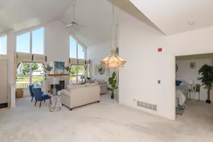 14142 W Waters Way, New Berlin, WI 53151 - Photo 10