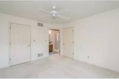 14142 W Waters Way, New Berlin, WI 53151 - Photo 30