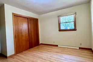 921 Robins Ln, Mukwonago, WI 53149 - Photo 6