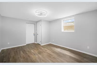 2321 S 19th St, Milwaukee, WI 53215 - Photo 22