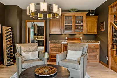 250 E Laurel Cir, Delafield, WI 53018 - Photo 4