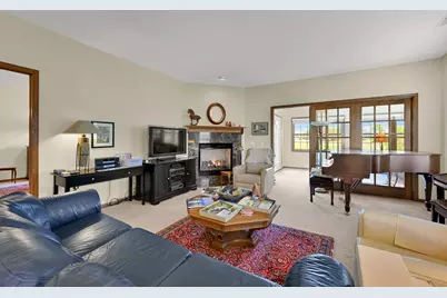 208  Potter Rd #201, Elkhorn, WI 53121 - Photo 14