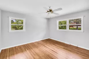 11240 N Valley Dr, Mequon, WI 53092 - Photo 20
