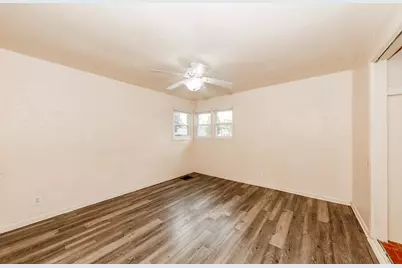 6304 W Nash St, Milwaukee, WI 53216 - Photo 6