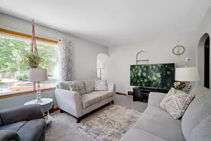 2144 S 98th St, West Allis, WI 53227 - Photo 4