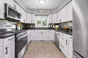 3938 W Minnesota Ave, Franklin, WI 53132 - Photo 6