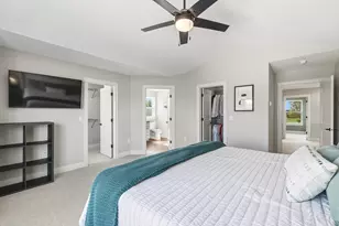 2901 Loretta Ln, Barton, WI 53090 - Photo 12
