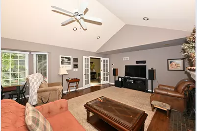 3554  Cranberry Ln, Racine, WI 53404 - Photo 2