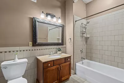 1818 N Water St #303, Milwaukee, WI 53202 - Photo 16
